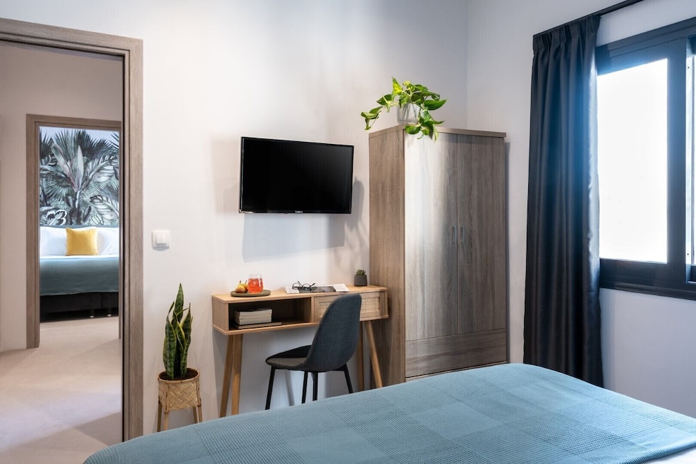 Suite, 2 Bedrooms photo 1