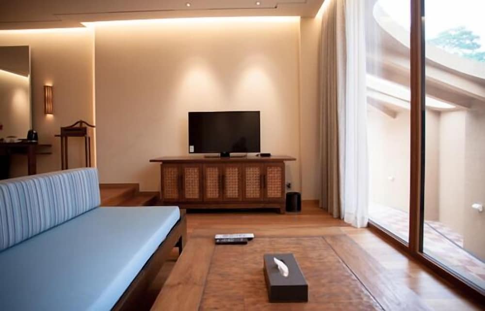 Traditional Room photo 2