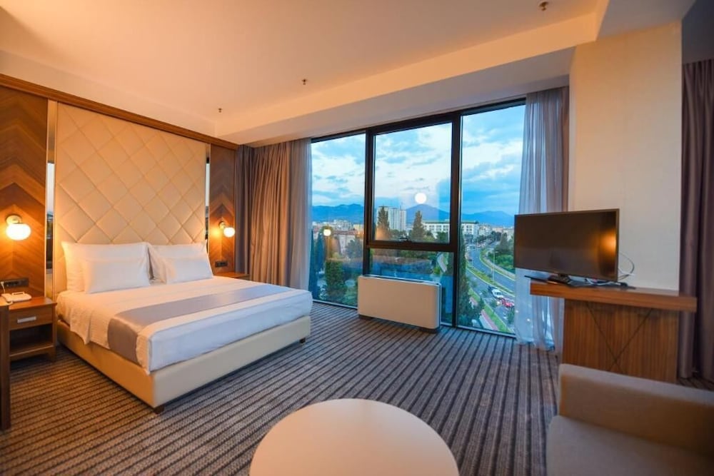 Suite photo 1