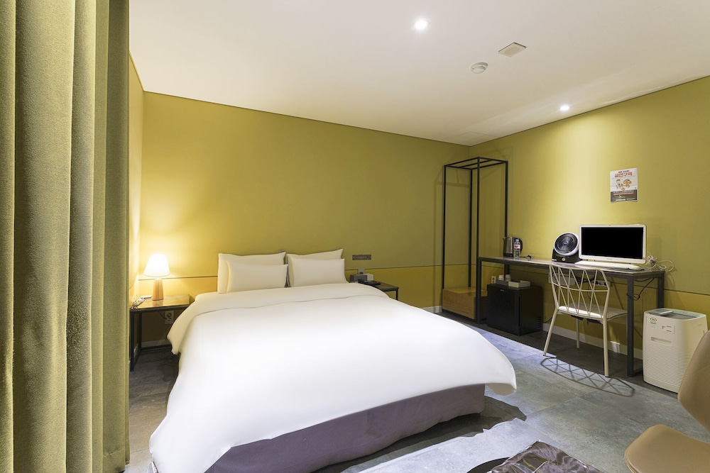 Standard Room photo 3