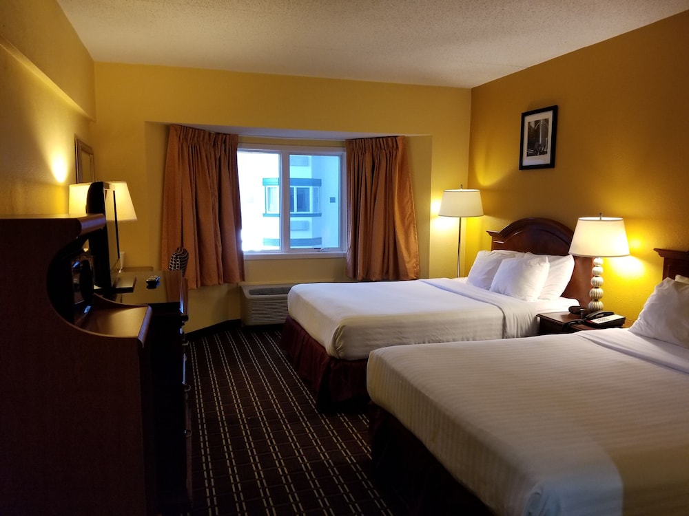 Standard Room, 2 Queen Beds photo 1
