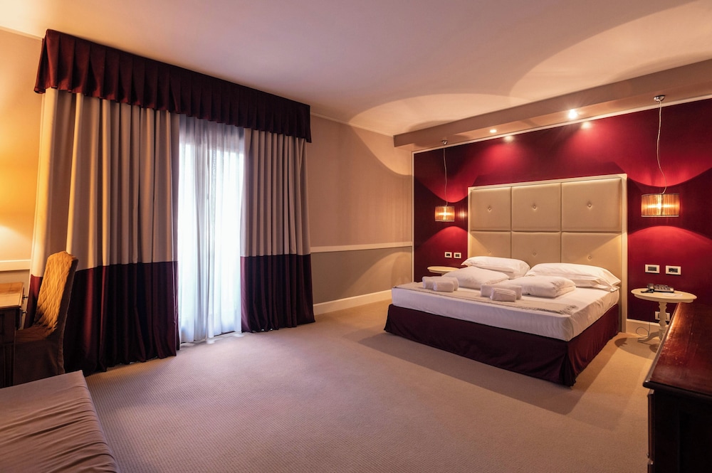 Junior Room