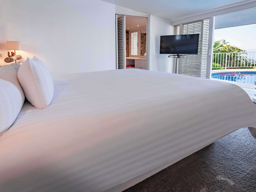 Master Suite with private pool - Photo 3