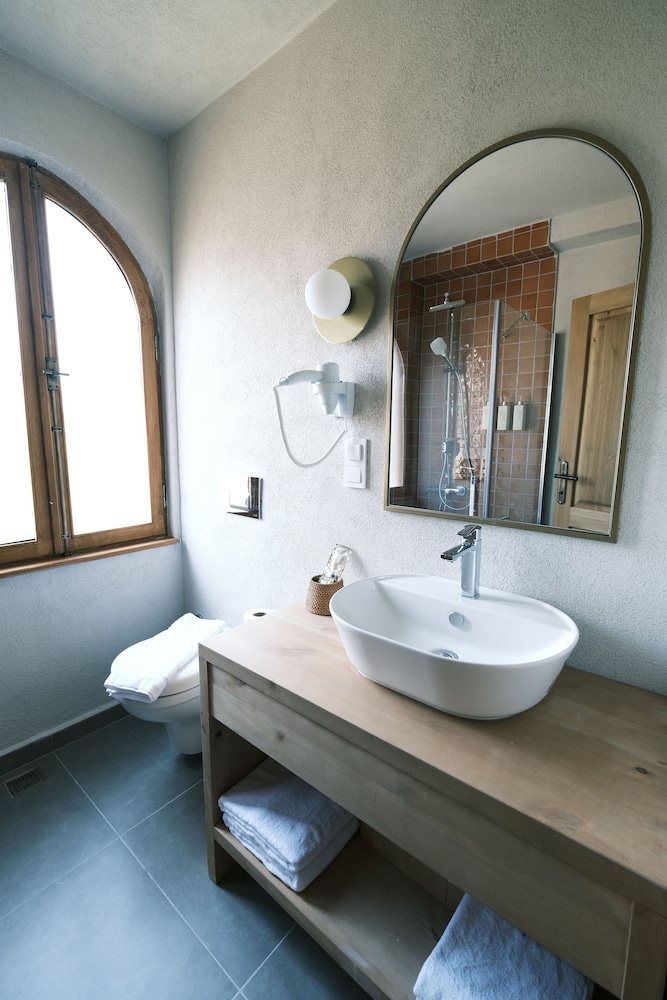 Double Room, 1 Queen Bed, Balcony - Photo 2