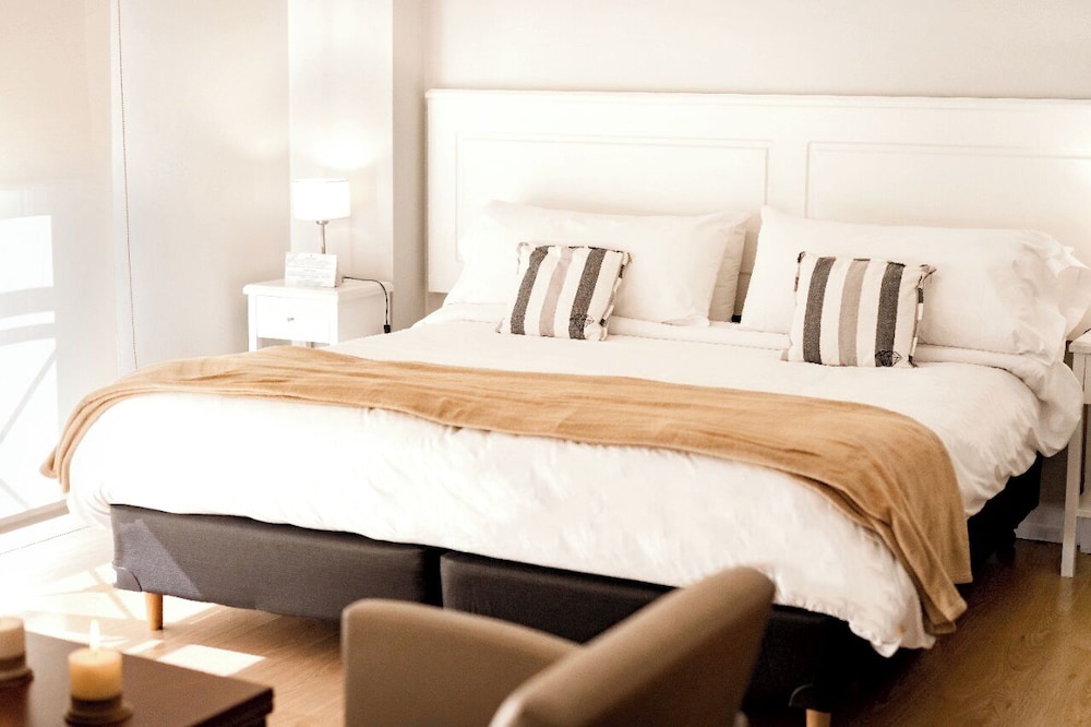 Deluxe Suite photo 2