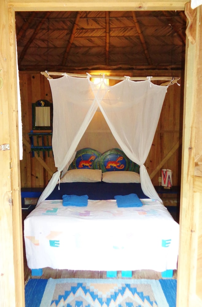 Classic Cabin, 2 Twin Beds, Non Smoking photo 1