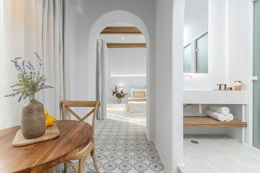 Junior Studio Suite, 1 Bedroom photo 1
