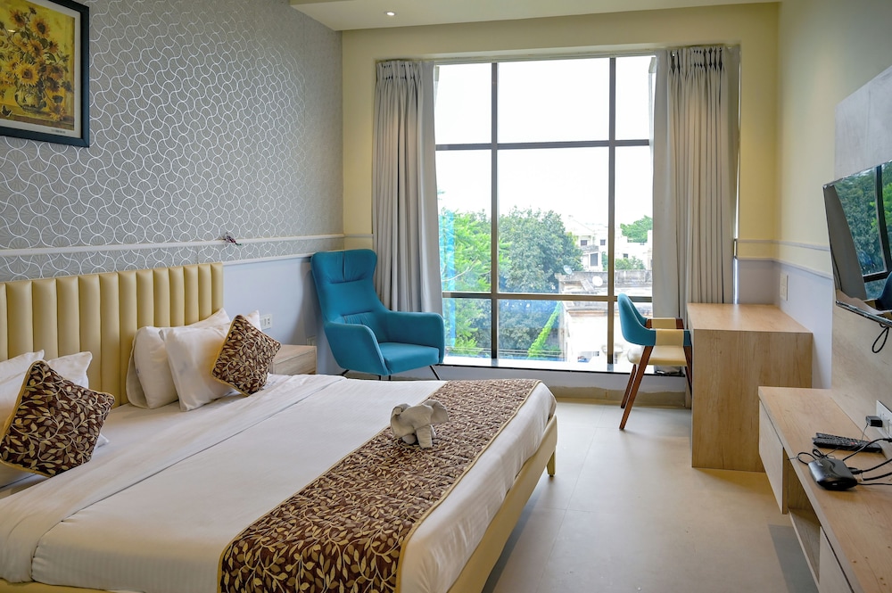 Deluxe Room - Photo 1