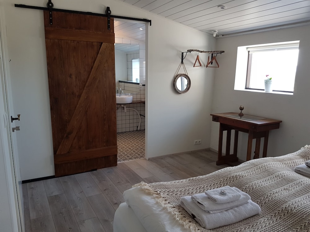 Superior Double Room, Private Bathroom (Fjósið) photo 2