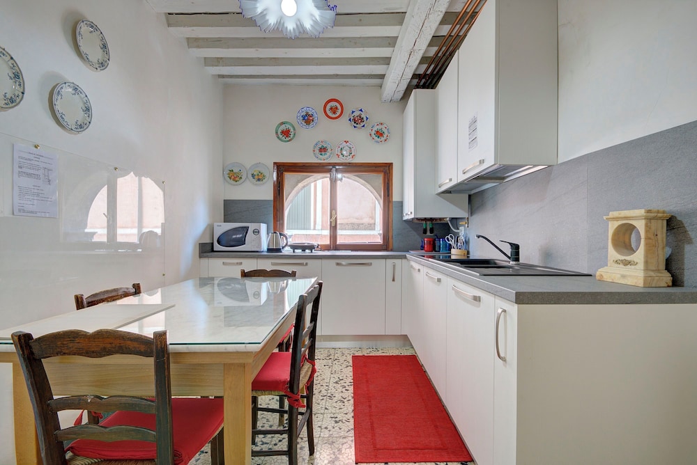 Apartment, Canal View photo 3