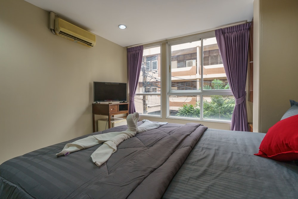 Deluxe Double or Twin Room photo 2