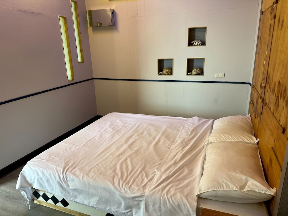 Basic Double Room, Ocean View photo 3
