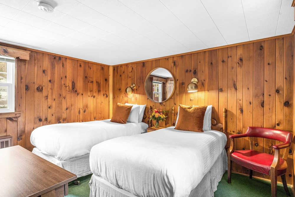 Double or Twin Room - This unit is not pet friendly photo 1