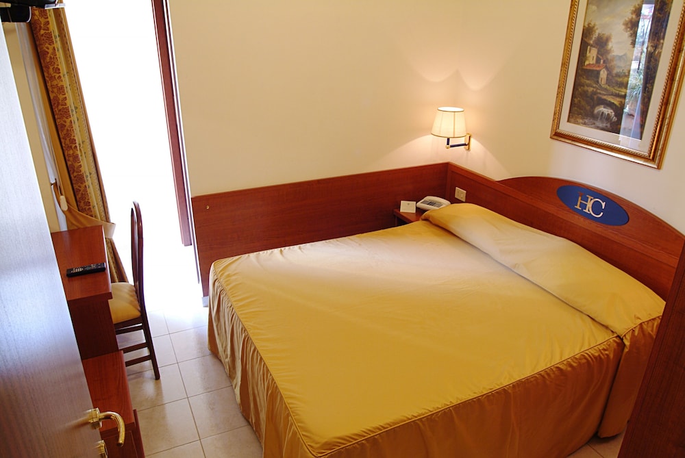 Economy Double Room photo 2
