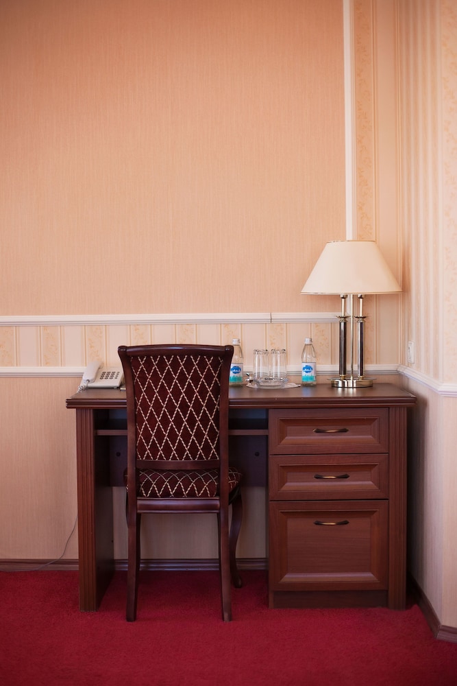 Luxury Suite photo 2