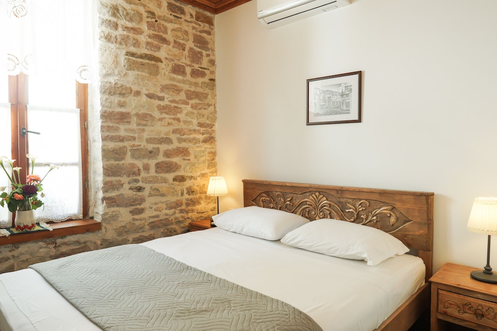 Deluxe Room, 1 Queen Bed