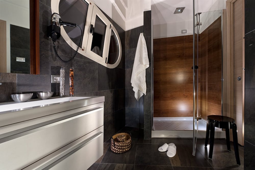 Apartment, Annex Building - Photo 2