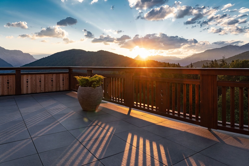 Panoramic Suite, 2 Bedrooms, Patio, Mountain View (Deluxe), photo 6