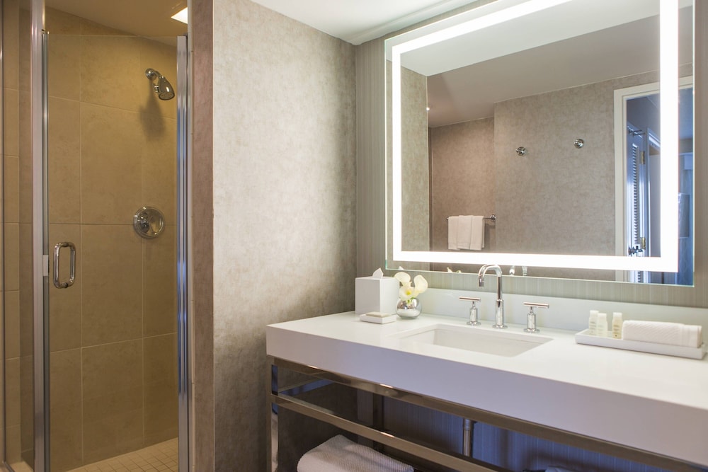 Executive Suite, 1 Bedroom, River View - Photo 5
