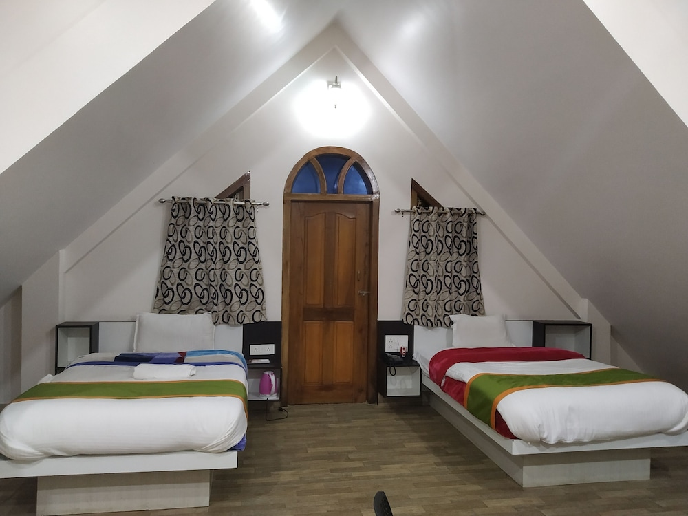 Business Room - Photo 10