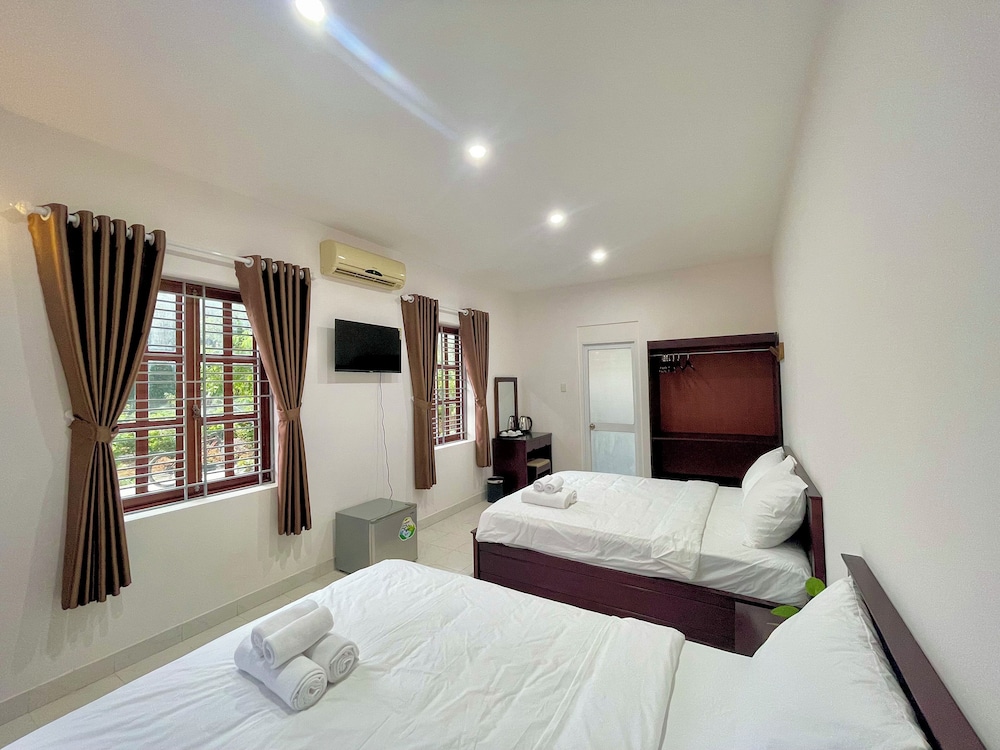 Quadruple Room, Balcony, Garden View photo 1