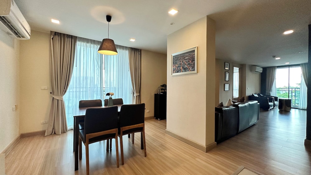 Room, 2 Bedrooms (Grand Premier, 2 King) photo 3