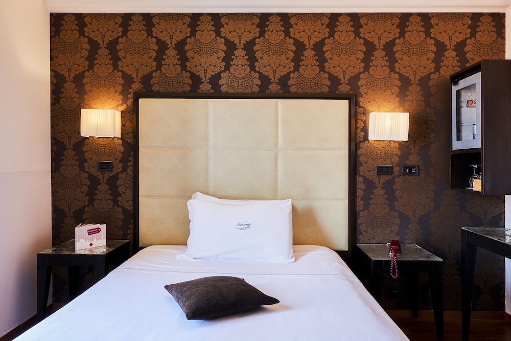 French Bed con vista