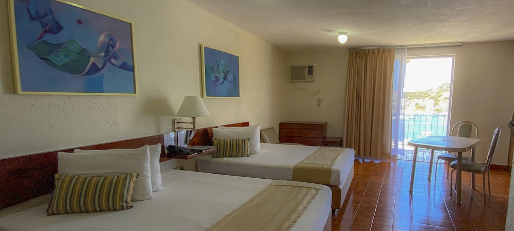 Superior Suite, Ocean View - Photo 5