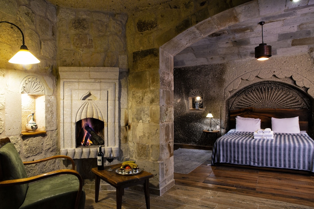 Suite - Photo 7