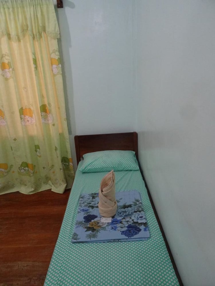 Standard Room (Airconditioned) photo 2