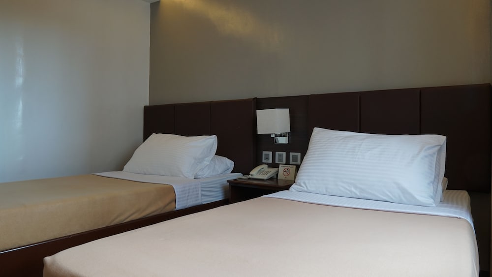 Deluxe Twin Room photo 2