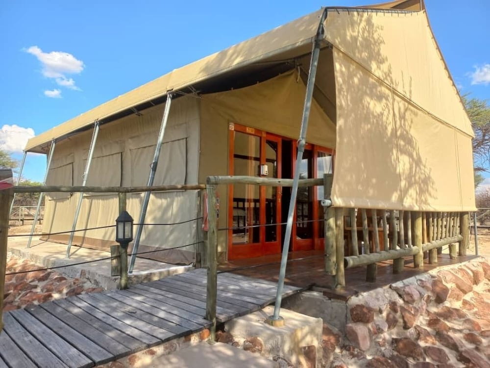 Honeymoon Tent photo 2