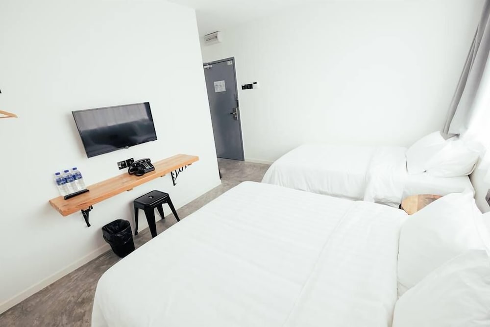 Family 4 Suite