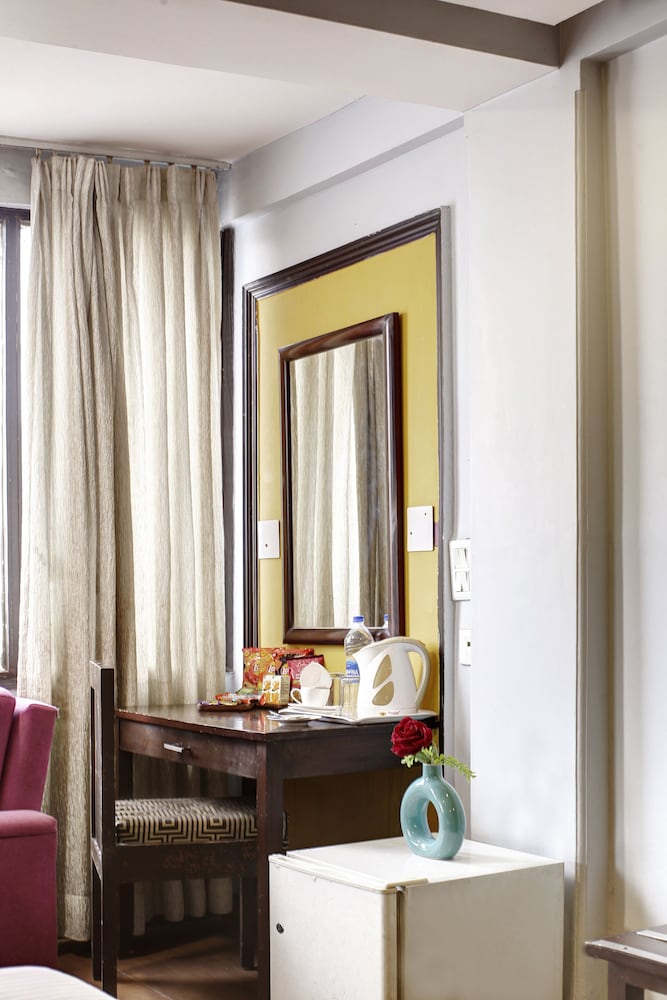 Deluxe Room - Photo 24