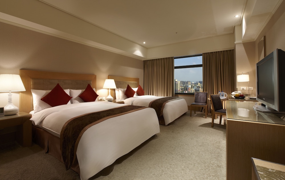 Economy Quadruple Room, 2 Double Beds - Photo 1