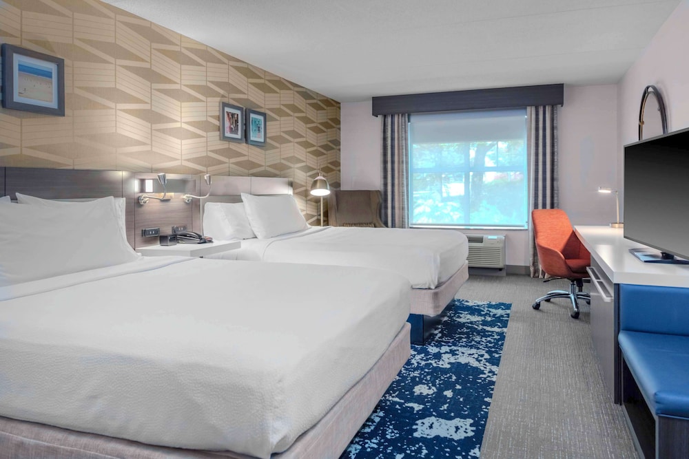 Room, Accessible photo 1