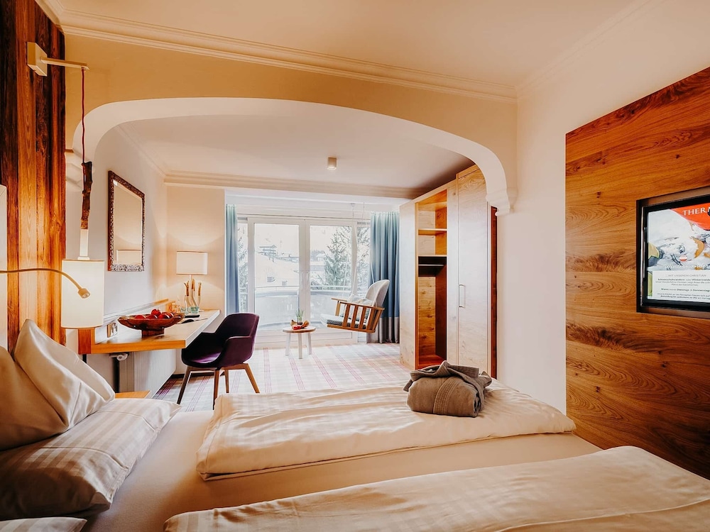 Premium Double Room, Balcony, Mountain View photo 3