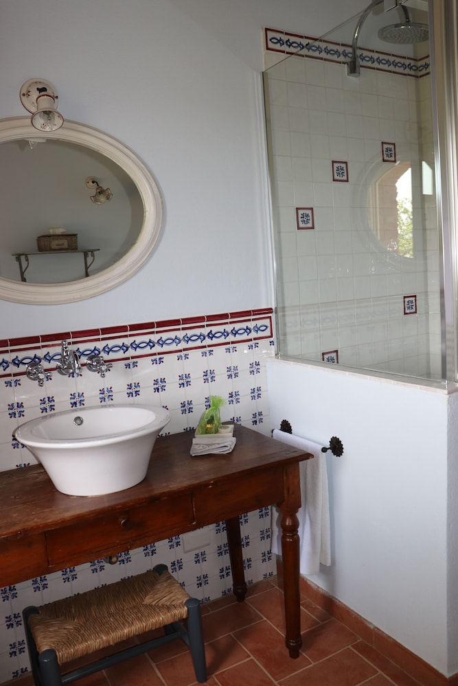 Classic Double Or Twin Room photo 2