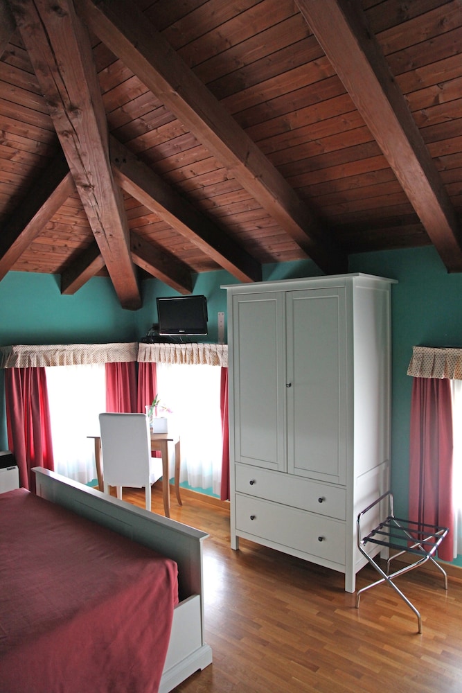 Family Triple Room photo 3