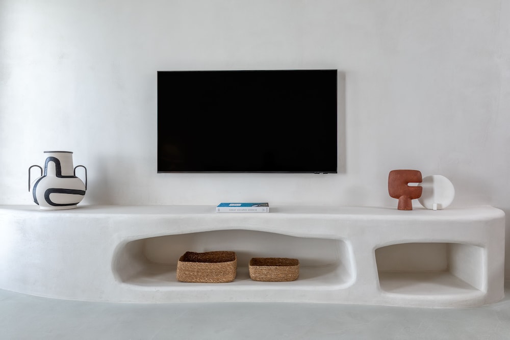 One Bedroom Maisonette, Private Pool, 1 King thumbnail 6