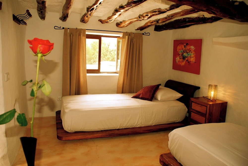 Villa photo 2
