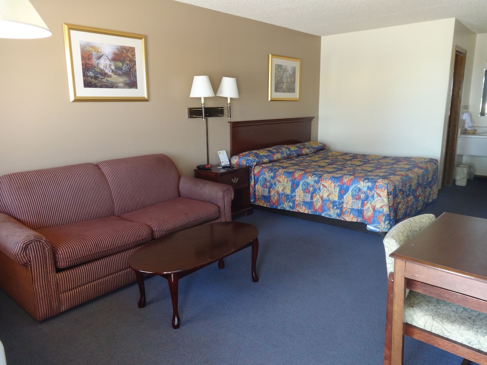 Room, 1 King Bed photo 1