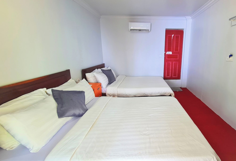 Basic Twin Room photo 1