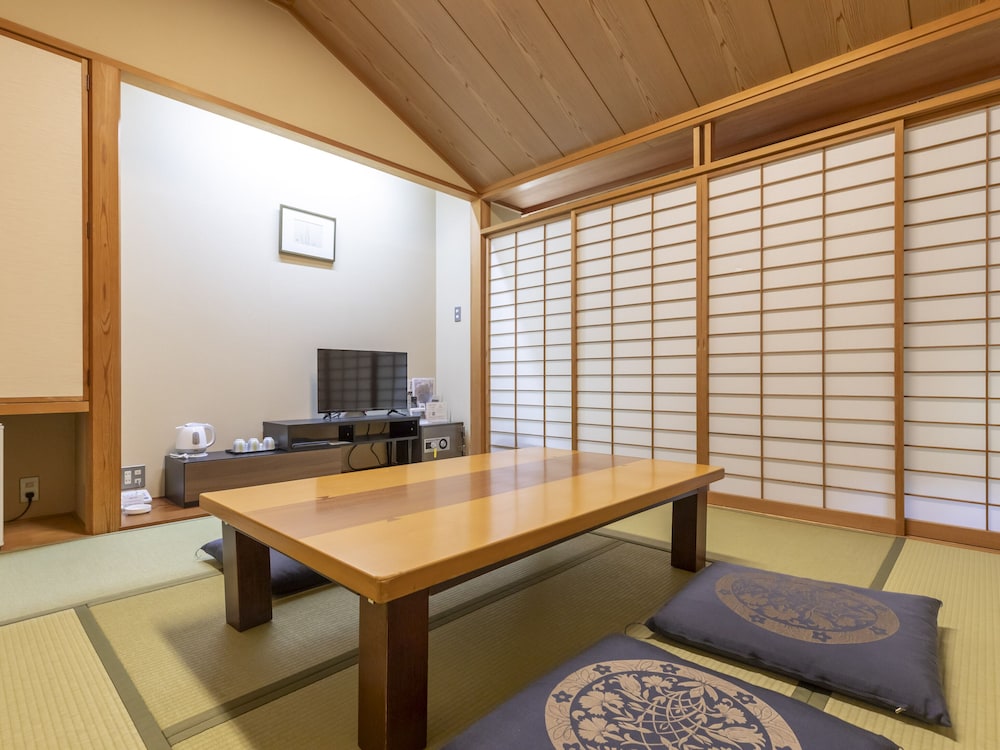 Traditional Room, 3 Bedrooms, Smoking