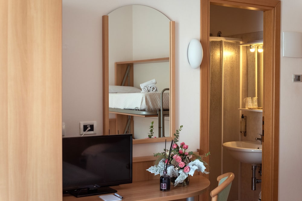 Comfort Quadruple Room photo 1