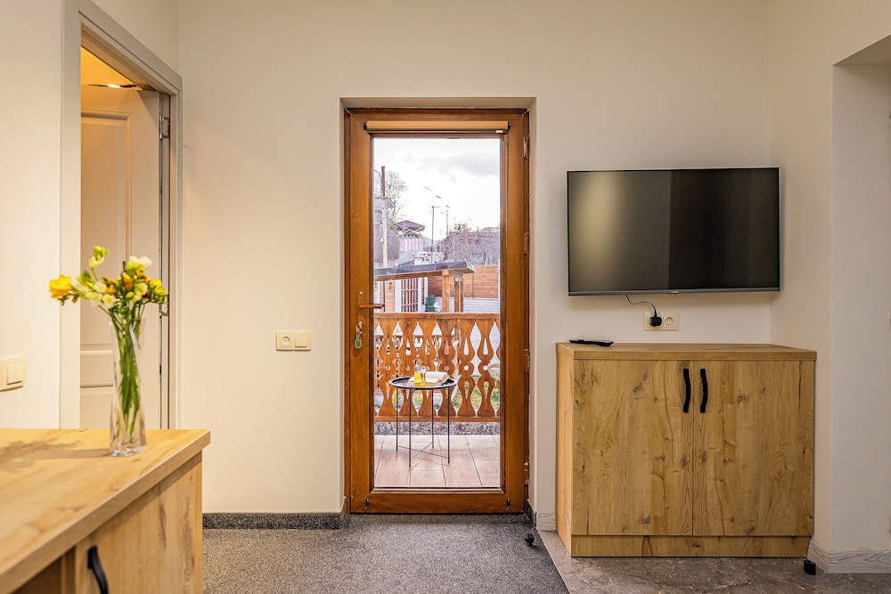 Deluxe Double or Twin Room photo 1
