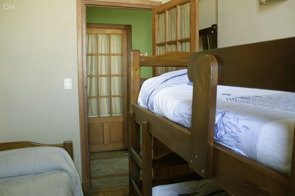 Classic Quadruple Room, 1 Bedroom, Shared Bathroom photo 3