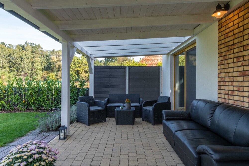 Villa photo 2