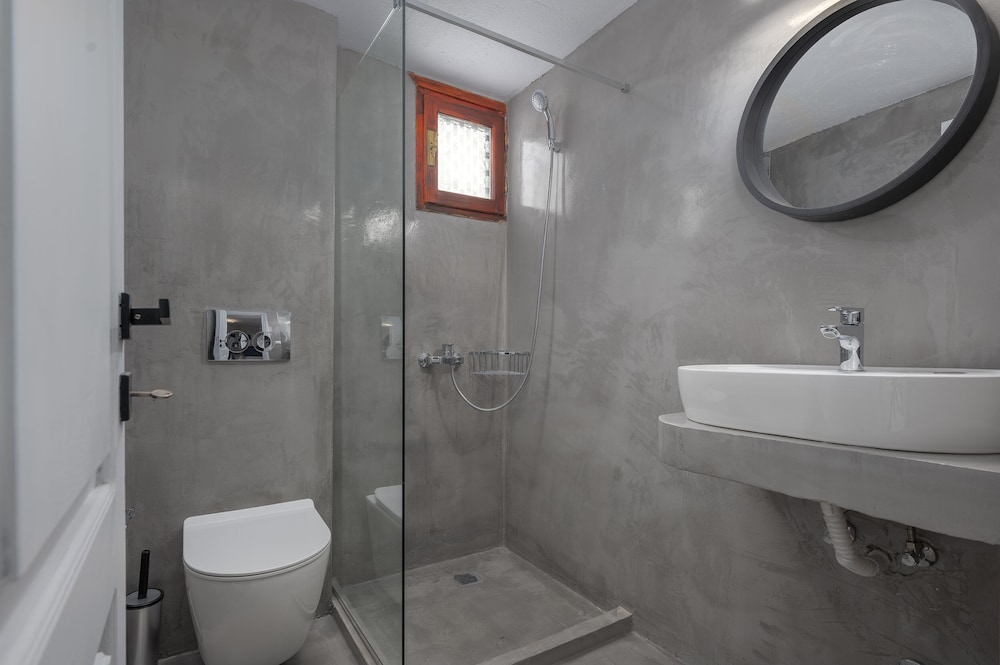 Suite, 2 Bedrooms photo 2