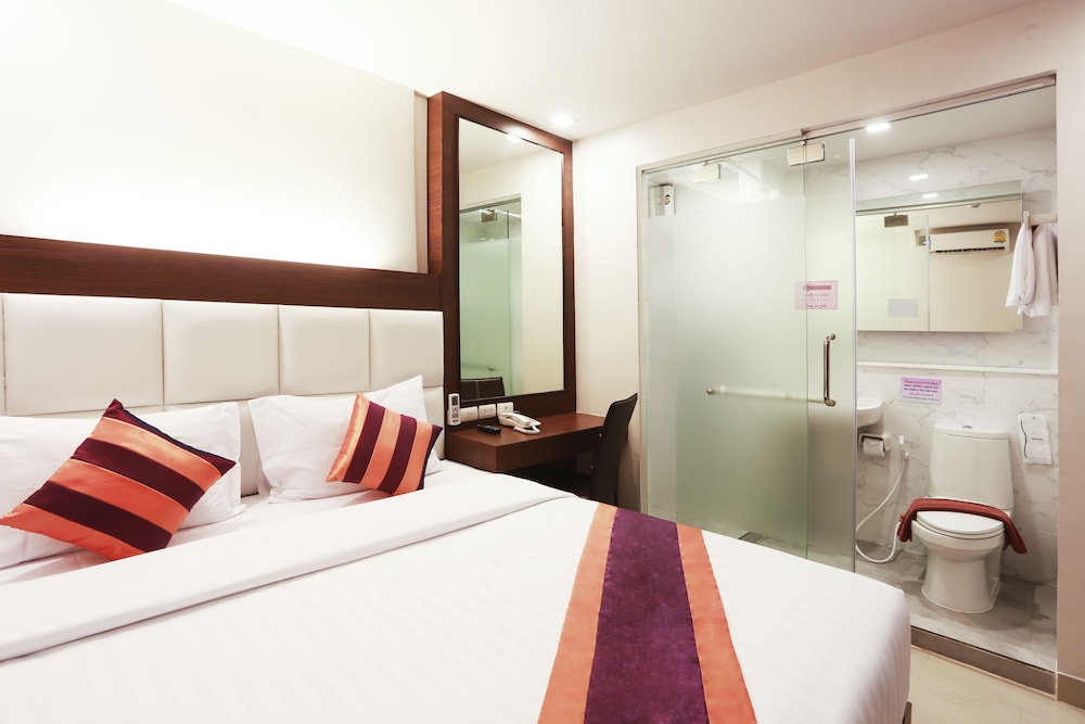 Deluxe Double Room photo 2
